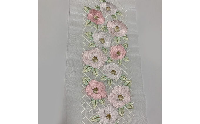 半衿　半襟　ピンクの椿柄　刺繍