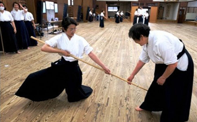 修武館で体験　古流なぎなた天道流(90分)