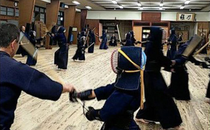 修武館で体験　剣道　6ヶ月体験入館