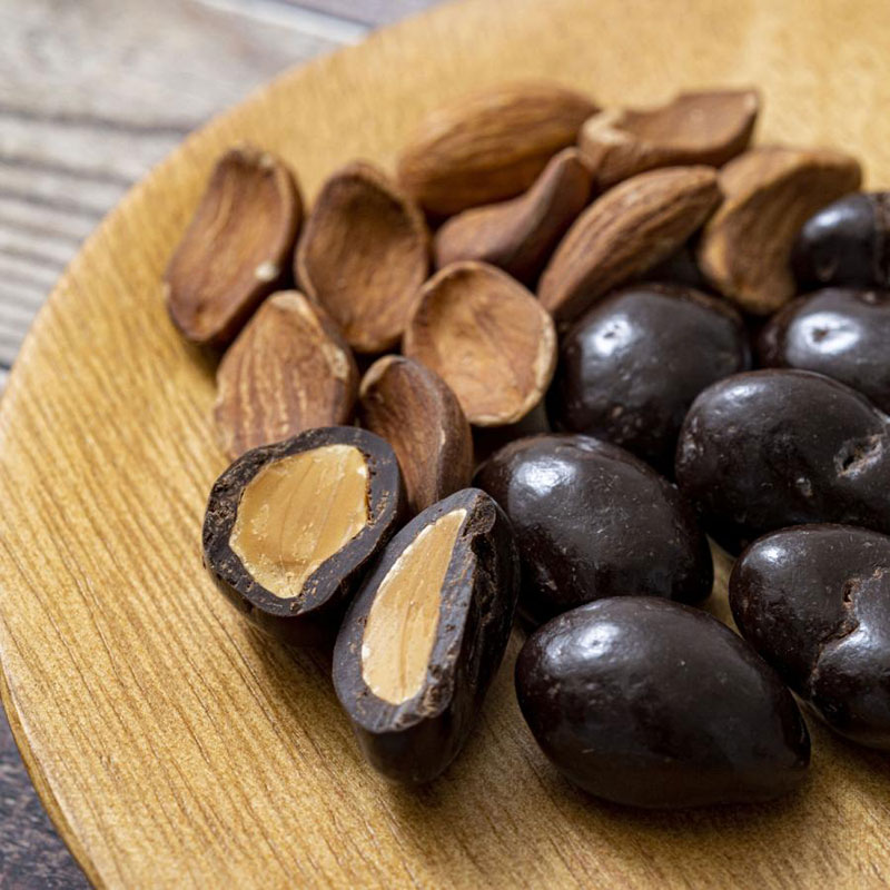 訳ありカカオ80％アーモンドチョコ 1400g  11月～3月発送 訳あり チョコレート チョコ アーモンド カカオ 80% カカオ80 高カカオ スイーツ お菓子 おかし 規格外 不揃い 兵庫県 伊丹市