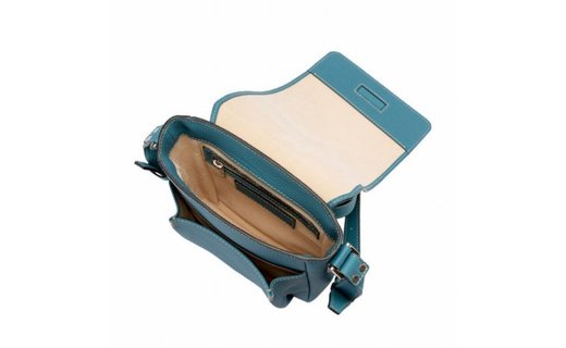 豊岡鞄 かぶせショルダーバッグ A5縦 ドイツシュリンク （トープ）