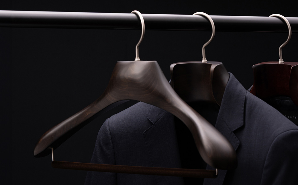 NAKATA HANGER メンズスーツハンガー AUT-03 / 国産 木製 中田工芸製 ナカタハンガー 紳士服 スーツ ジャケット コート用 パンツ スーツハンガー 新生活 クローゼット