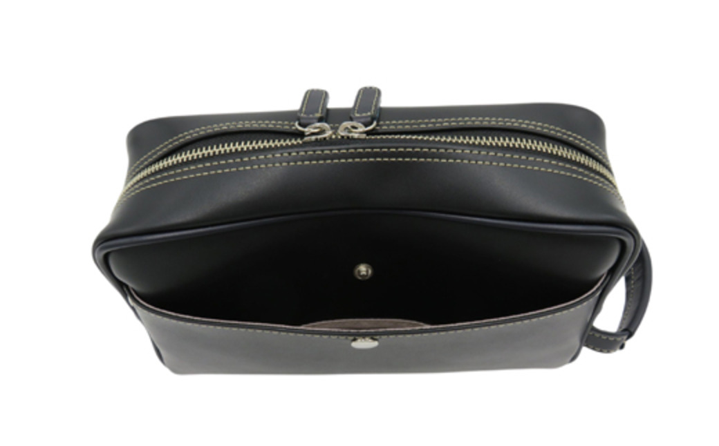 パトリックポーチショルダー (No.3895-01) ブラック / 木和田 ポーチ ショルダーバッグ 2WAYバッグ 収納力 本革 ショルダーベルト付き 底鋲 重厚感 高級 かばん カバン バッグ 鞄 手作り メンズ レディース 日本製