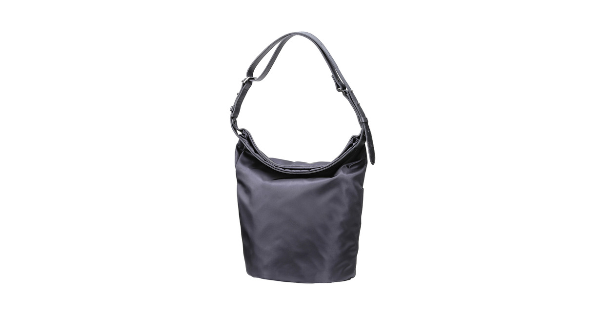 豊岡鞄 TUTUMU colon Rich S4800RI ブラック / 2way ショルダーバッグ トートバッグ 肩掛け 手提げ 軽量 撥水 収納力 B5ノート収納  レディース 高級感 おしゃれ ツヤ感 光沢 エレガント シンプル デザイン 無地 コロン 木和田正昭商店