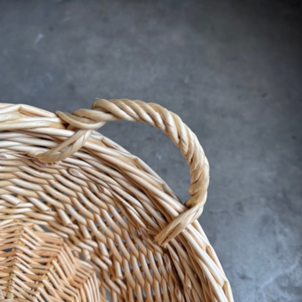 【伝統工芸品】KORI ANRI JAPAN「YANAGI no ROUNDBASKET」柳行李 / 豊岡杞柳細工 100年持つ収納 雑貨 ハンドメイド