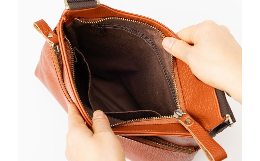 豊岡工房 牛革 ボディショルダーバッグ（4310）キャメル / ショルダーバッグ 柔らかい シュリンク牛革 斜めがけ メンズ レディース かばん カバン バッグ 鞄 国産 日本製 小田清株式会社