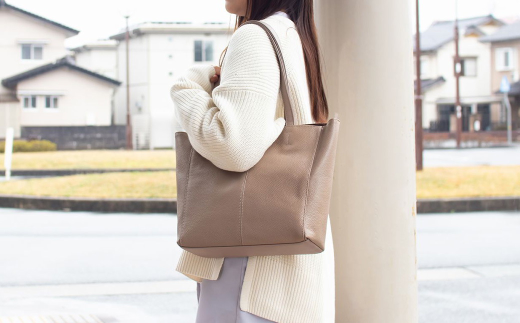 豊岡工房 牛革 軽量トートバッグ（4429）ベージュ / トートバッグ 軽量 メンズ レディース かばん カバン バッグ 鞄 国産 日本製 小田清株式会社