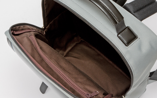 ランドセルリメイク スリムリュック / ランドセル リメイク リュック 軽量 丈夫 弱撥水加工 アップサイクル エコ コニー株式会社