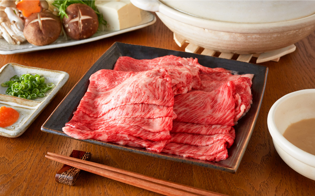 極上但馬牛 肩ロース すき焼き肉 牛肉 500g / 但馬牛 すき焼き すき焼き用 牛肉 肉 赤身 霜降り 黒毛和牛 国産牛 すきやき 肉 すき焼肉 しゃぶしゃぶ 化粧箱入り ギフト【但馬ビーフはまだ】【ご好評につき1月以降順次発送】