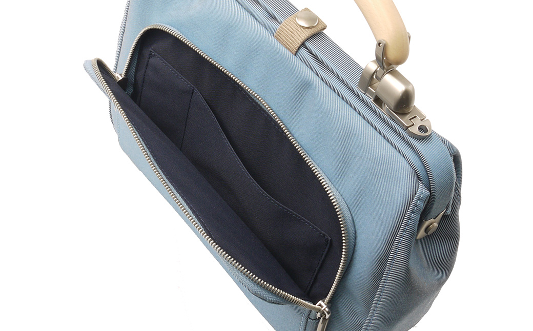 豊岡鞄 for the blue ミニダレスバッグ 3701 ドルフィンブルー / 足立 ダレスバッグ コンパクト 3WAY 手提げ リュック ショルダーバッグ タブレット 収納 レディース メンズ バッグ カバン 鞄