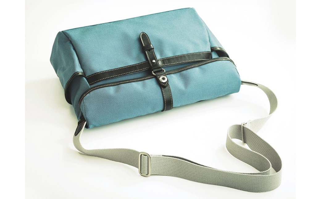 豊岡鞄 KANEDAITO RVKショルダーM 561011 ブルー / ショルダーバッグ 小物 仕分け シンプル デザイン メンズ レディース バッグ カバン かばん 鞄 服部