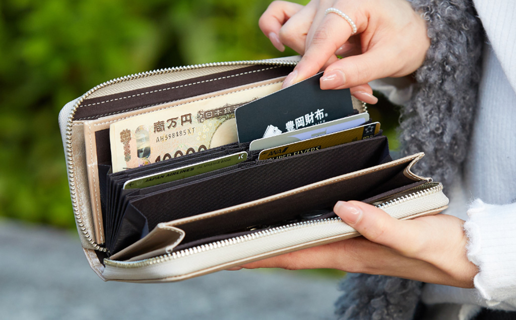 豊岡財布 anti-mode style Shimmer Chic RF Wallet AW900 / セレニティGY / ラウンドファスナーロングウォレット 長財布 牛革 シンプル 財布 サイフ さいふ アンチモード スタイル シマー シック 木和田正昭商店