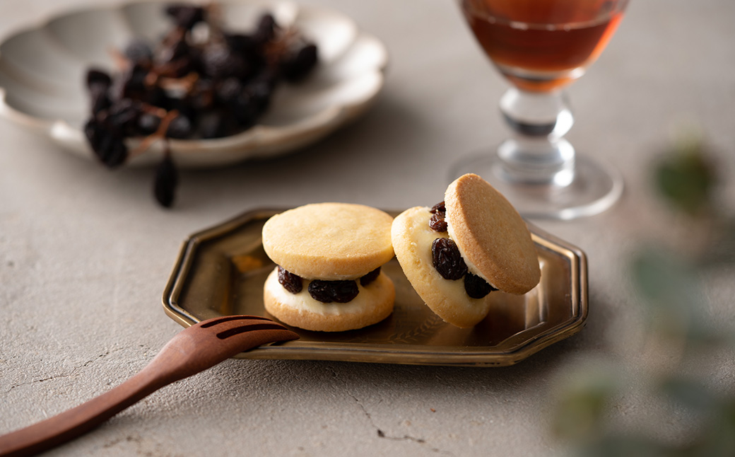 レーズンバターサンド 10個 / お菓子 洋菓子 スイーツ 人気