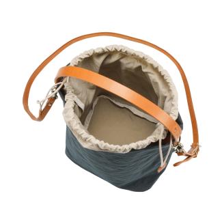 豊岡鞄　TUTUMU cube （S2700　24-175）カーキ