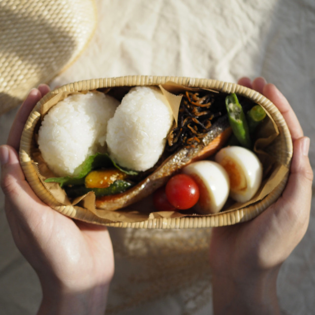 ふるさと納税】伝統の飯行李（小） / 伝統工芸品 柳行李 豊岡杞柳細工 弁当箱 お弁当 行楽: 豊岡市ANAのふるさと納税