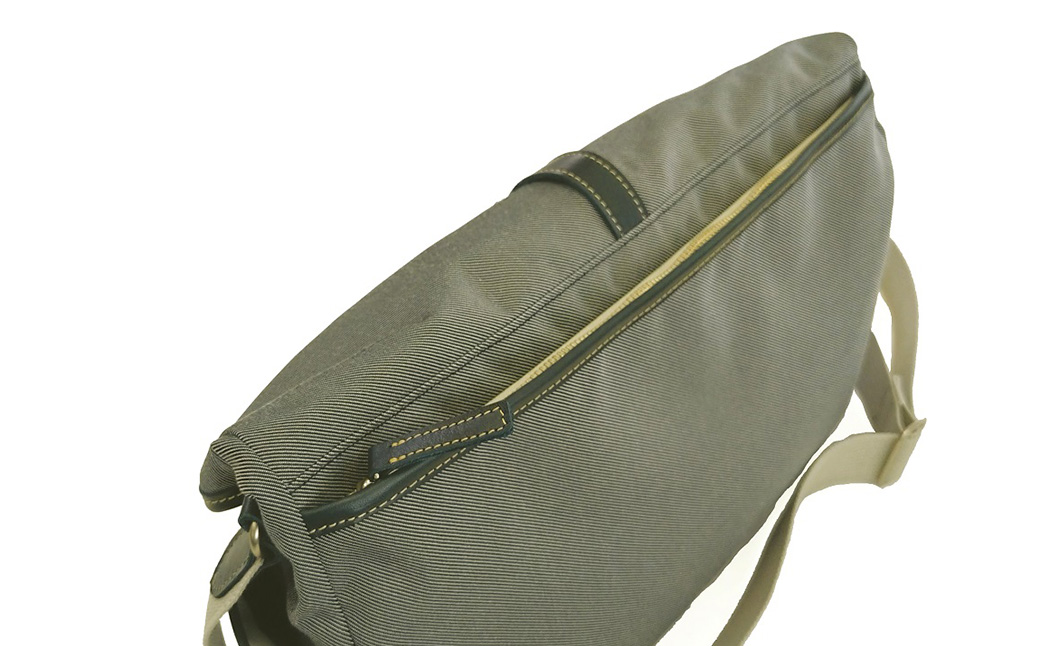 豊岡鞄 KANEDAITO RVKショルダーM 561011 ベージュ / ショルダーバッグ 小物 仕分け シンプル デザイン メンズ レディース バッグ カバン かばん 鞄 服部