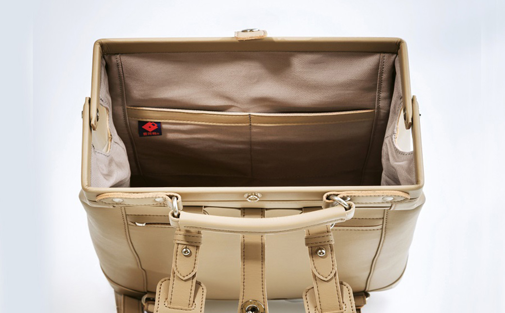 豊岡鞄 KANEDAITO タテ型ダレスリュック 563010 レンガ / ダレス リュック リュックサック 軽量 高耐久 A4サイズ対応 シンプル デザイン メンズ レディース バッグ カバン かばん 鞄 服部