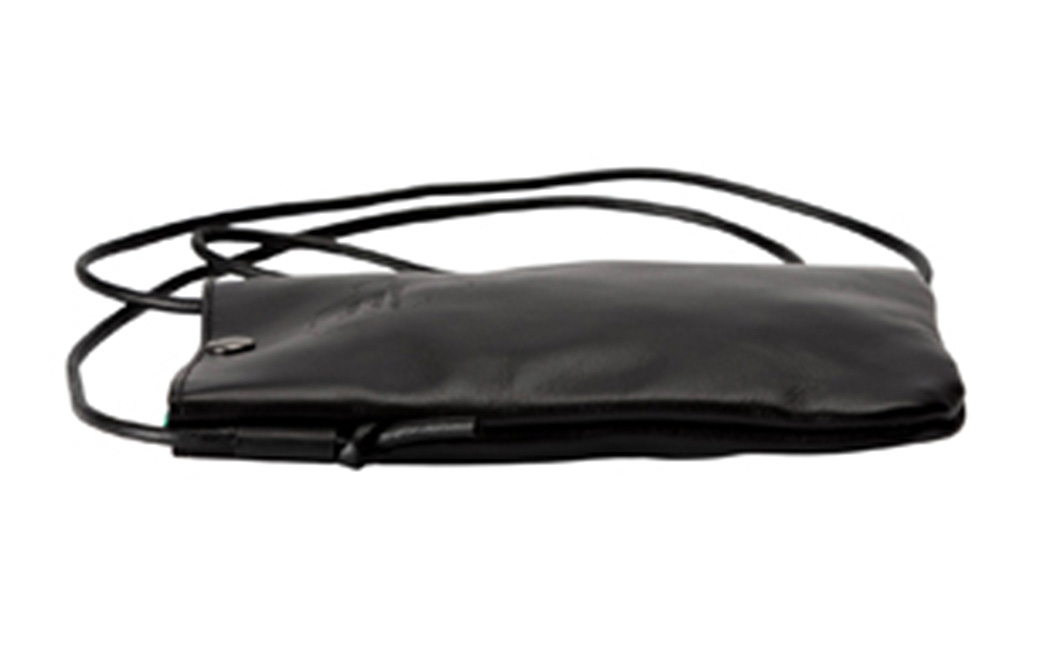 Tajima Cowhide スマホポーチ / ポーチ 大きめサイズ ブラック グリーン 牛革 軽量 経年変化 但馬牛 タジマカウハイド かばん カバン バッグ 鞄