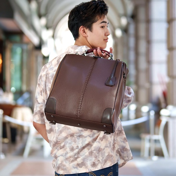 豊岡鞄　YOUTA LIZARD3WAY縦ダレスL（YK3）チョコ