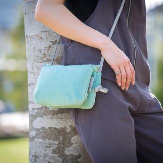 豊岡鞄　TUTUMU スエード Osanpo Wallet（S3101）ミント