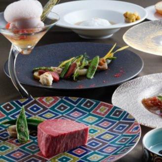 志方亭・別亭石窯ステーキ志方亭共通食事券【2407L00401】