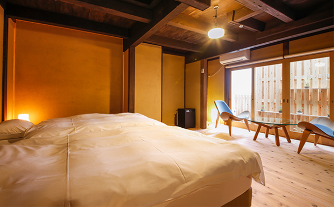 《平日限定》古民家旅館『Kariya Ryokan Q』1泊2食付き【客室おまかせ】ペア宿泊券