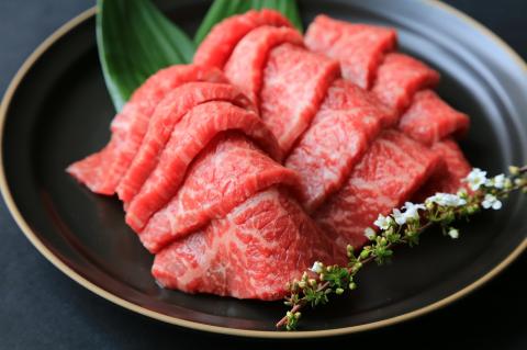 【幻の神戸ビーフ】【最短7営業日発送】黒田庄和牛 焼肉用赤身モモ 850g  30-1