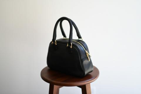 【horii.】クラシックバッグ "エマ”　ブラック　（110-24-BK）