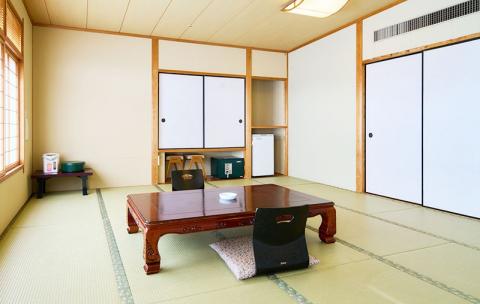 【西脇ロイヤルホテル】宿泊・レストラン利用券　（10-75）