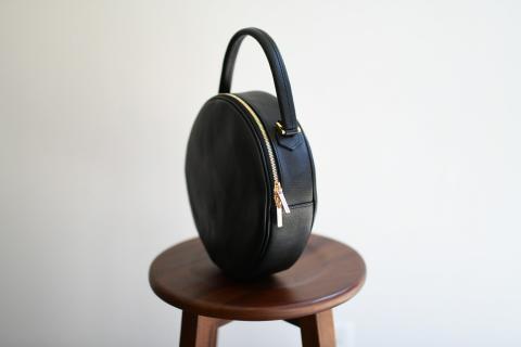 【horii.】ラウンドバッグ "アドレ"ショルダーベルト付き (180-3)