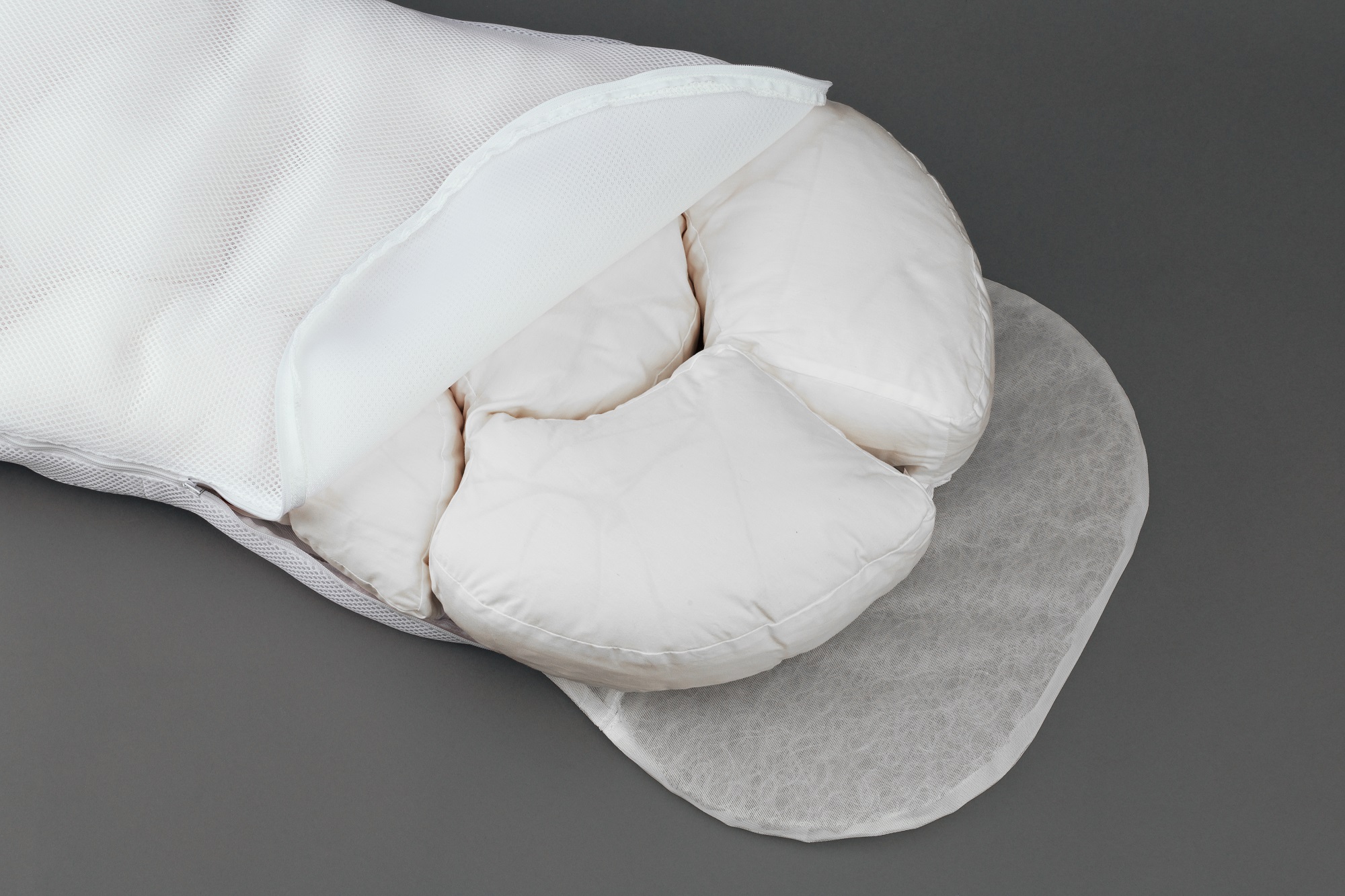 （エアウィーヴ グループ）ロフテー「9セルピロー エラスティックパイプ×エアファイバー®（専用カバー付き）」（186-1） 枕カバー：ピンク　高さ：4号