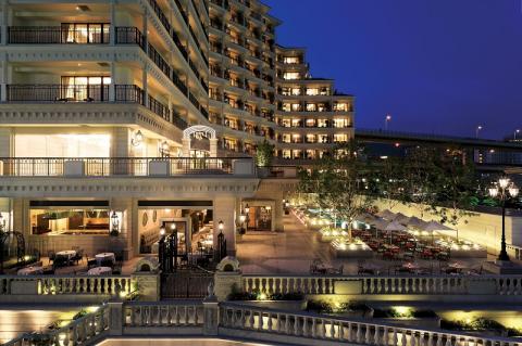 【鉄板焼 心/お食事券】幻の神戸ビーフ「黒田庄和牛」と兵庫県産野菜のしゃぶしゃぶコース＜１名様＞ （ホテル ラ・スイート神戸ハーバーランド）　69-5