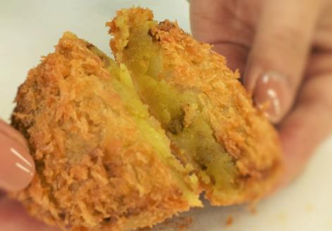 【総重量1.75kg 牛×鶏よくばりセット】黒田庄和牛コロッケ＆播州百日どりからあげ＆チキンカツ　11-38