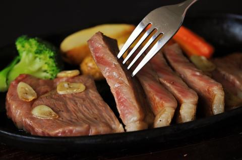 【幻の神戸ビーフ】【最短7営業日発送】黒田庄和牛 サーロインステーキ 165g×2枚　30-10