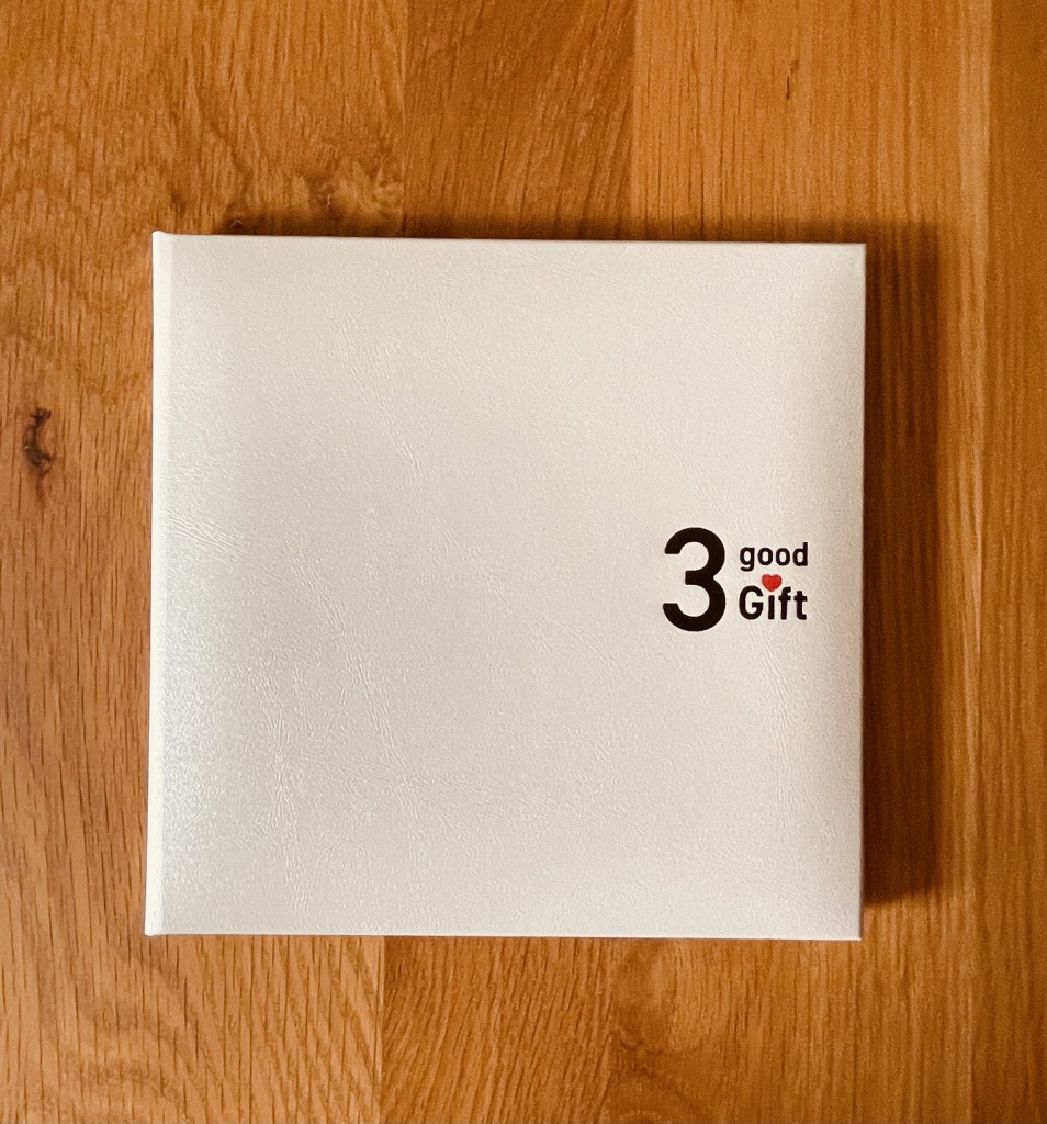 【ブライダルの記念品に】新郎新婦への新感覚ギフト・幸福感の生まれるインタビュー「声のアルバム」