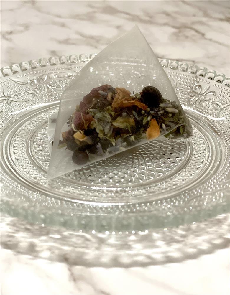 ダリア花びら茶：宙ブレンド