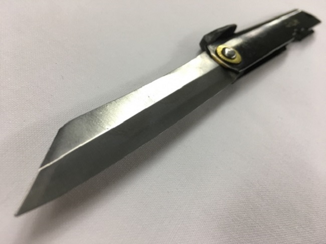 肥後守 特別手作り鍛造青紙本割込（黒鞘）