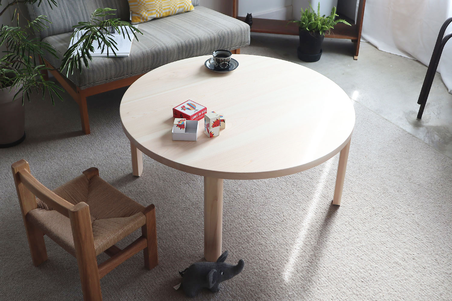 ヒノキ　折り畳み丸テーブル