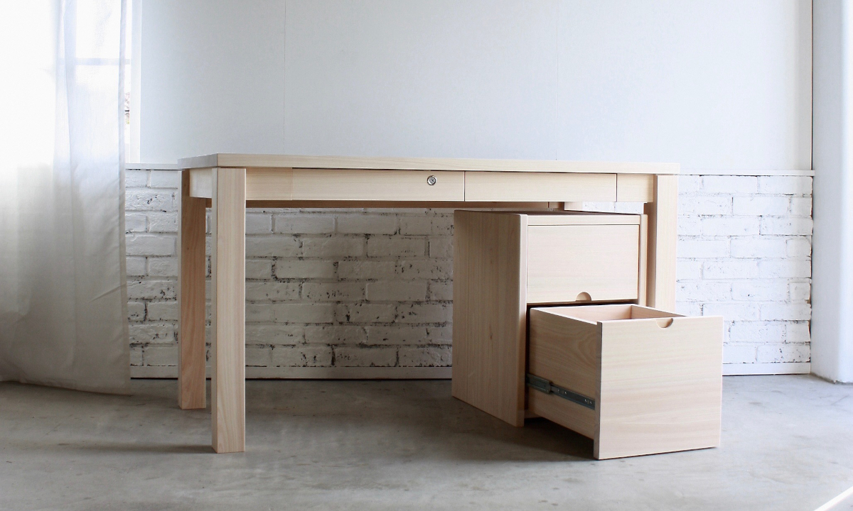 国産ヒノキ学習机とキャビネットのセット