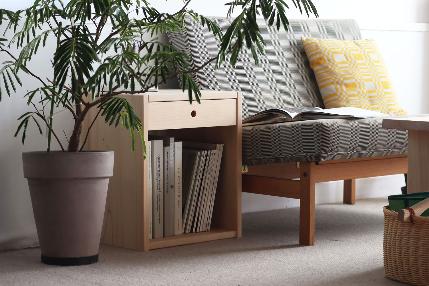 多用途キャビネット サイドテーブル 本棚 レコードラック