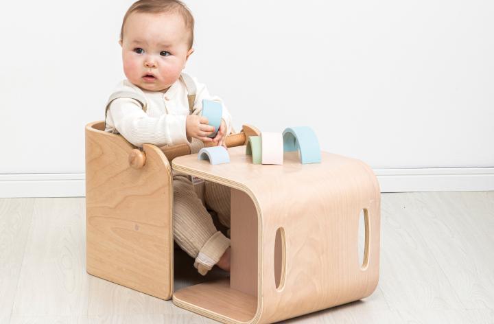 HOPPL（ホップル）　コロコロベビーチェア（ブルー）　チェアクッション（レッド）付き コロコロベビーチェア（ブルー）・チェアクッション（レッド）