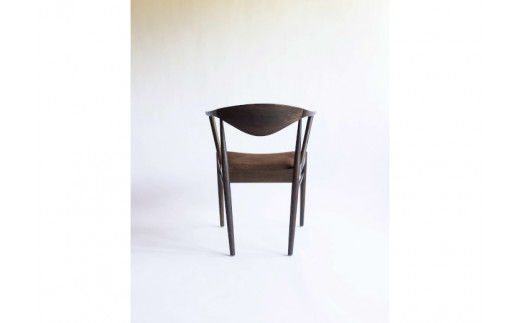 TataraF-type 鉄染め仕上げ（座面：板） TataraF-type 鉄染め仕上げ（座面：板）