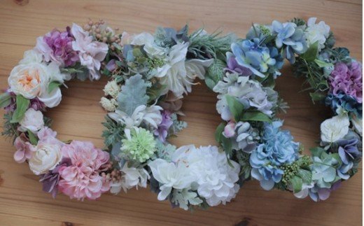 アーティフィシャルフラワーのリース（ブルー系） KWNBN007