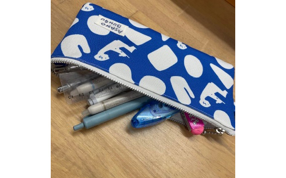 寺田マユミデザイン　オリジナルテキスタイル柄のメッシュペンケース KWNA001