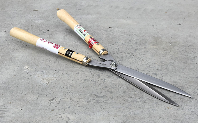 青紙スーパー 喜八作 240mm 鋭型 刈込鋏 ナタ柄