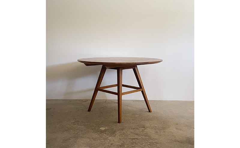 ラウンドテーブル　オーク