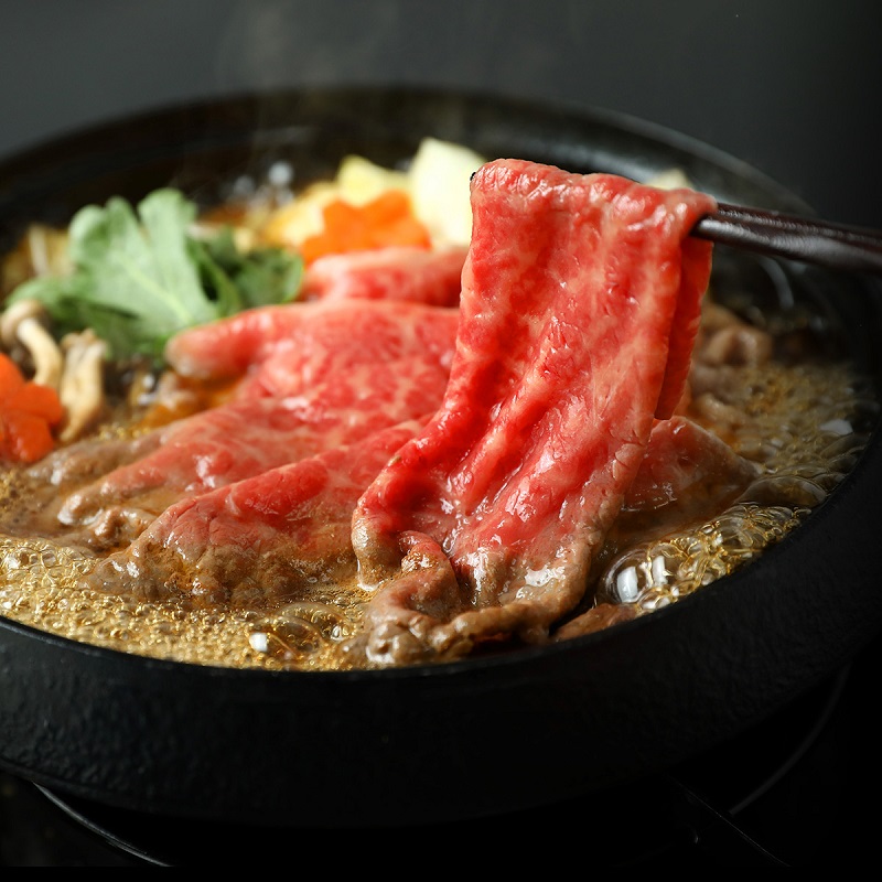 【和牛セレブ】神戸牛すき焼き（モモ）200g【黒折箱入り】/ 神戸ビーフ BBQ 牛肉 冷凍 ブランド牛 兵庫県 小野市 もも