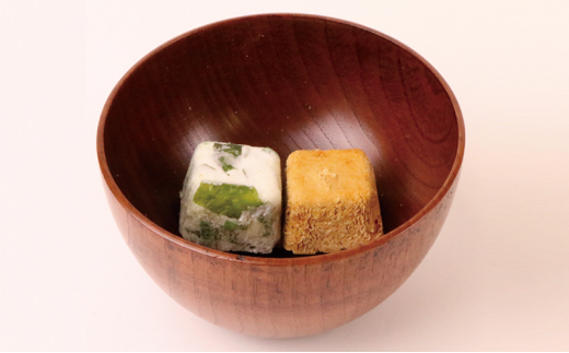 みそ汁 『しあわせいっぱい』 フリーズドライおみそ汁 海峡で育ったわかめのおみそ汁 10食 味噌汁 わかめ 鳴門海峡 肉厚 生わかめ ぷりぷり シンプル 焼津産 鰹節 弁当 ギフト 三田市 兵庫県 [3d28bae190056]