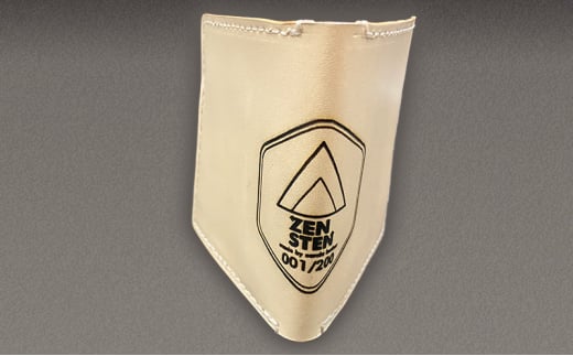 ミニマリスト用二つ折財布【高品質三田牛レザー使用】　ブラック [3d28bae250010]0235