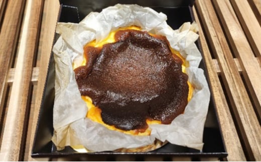 【ふるさと納税】 バスクチーズケーキ ( 三田高原卵使用 バスクチーズケーキ(冷凍) ) ケーキ チーズケーキ ふるさと納税 ふるさと 人気 おすすめ 送料無料 兵庫県 三田市 [3d28bae530024]